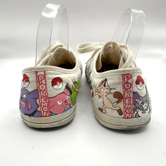 Hand Painted Pokemon Shoes Size 8 WIDE Custom Anime Manga Fan Art Canvas Comicon - Picture 3 of 11